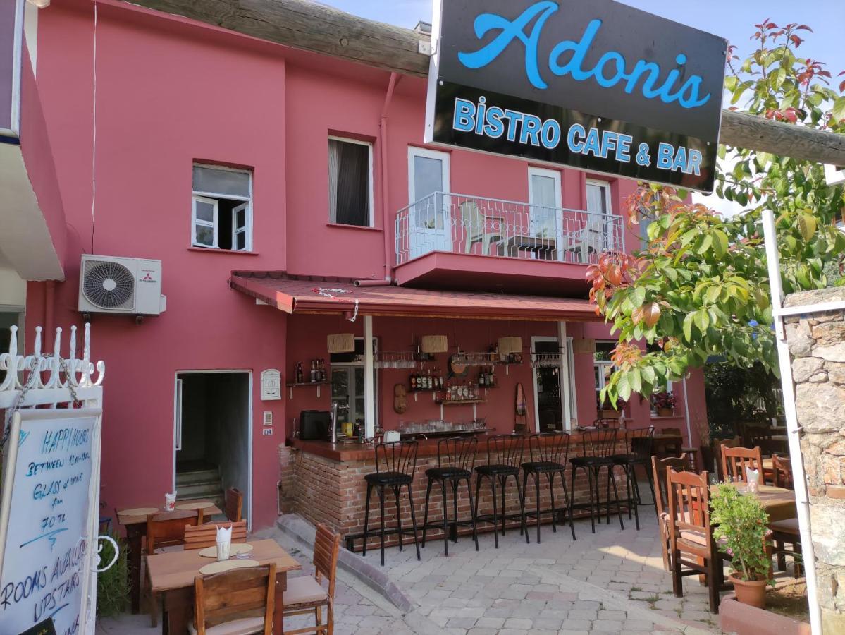Adonis Bistro Cafe Bar Albergue Fethiye Exterior foto